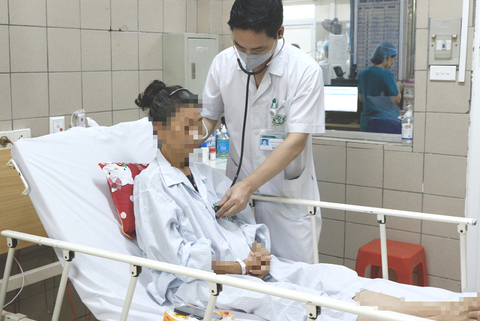 Cảnh báo liên tục, vẫn có thêm người ăn patê Minh Chay và bị ngộ độc - Ảnh 1. Cảnh báo liên tục, vẫn có thêm người ăn patê Minh Chay và bị ngộ độc - Ảnh 1.
