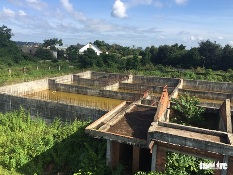 Kê khống khối lượng nhận tiền rồi tự ý dừng thi công - Ảnh 1. Kê khống khối lượng nhận tiền rồi tự ý dừng thi công - Ảnh 1.