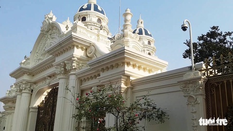 Những lâu đài hoành tráng của đại gia xăng dầu Ngô Văn Phát vừa bị bắt - Ảnh 7. Những lâu đài hoành tráng của đại gia xăng dầu Ngô Văn Phát vừa bị bắt - Ảnh 7.