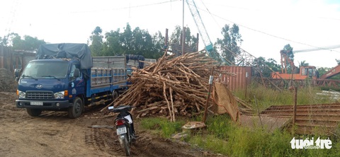 Nhóm thanh niên cản trở, hành hung công nhân dự án cao tốc Trung Lương - Mỹ Thuận - Ảnh 3.