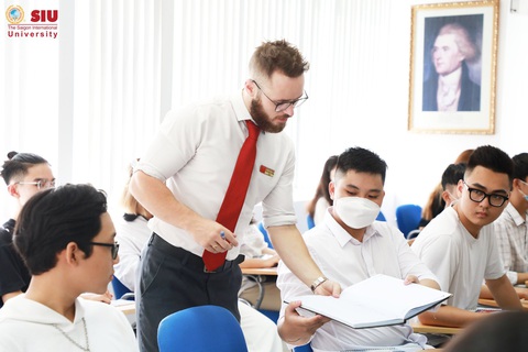 SIU nhận hồ sơ xét điểm thi đánh giá năng lực từ 600 điểm - Ảnh 3. SIU nhận hồ sơ xét điểm thi đánh giá năng lực từ 600 điểm - Ảnh 3.