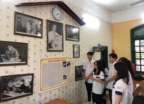 Học sinh Hải Phòng làm những phòng học danh nhân Nguyễn Văn Linh, Văn Cao... - Ảnh 1. Học sinh Hải Phòng làm những phòng học danh nhân Nguyễn Văn Linh, Văn Cao... - Ảnh 1.