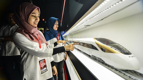 Singapore và Malaysia hủy bỏ dự án đường sắt cao tốc vì hết tiền do COVID-19 - Ảnh 1. Singapore và Malaysia hủy bỏ dự án đường sắt cao tốc vì hết tiền do COVID-19 - Ảnh 1.