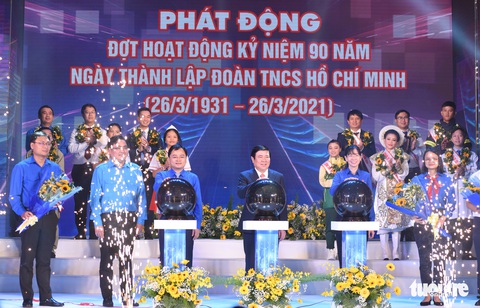 Vinh danh 12 công dân trẻ tiêu biểu TP.HCM 2020: Những bông hoa tỏa sáng - Ảnh 9. Vinh danh 12 công dân trẻ tiêu biểu TP.HCM 2020: Những bông hoa tỏa sáng - Ảnh 9.