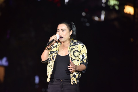 Bữa tiệc âm nhạc mừng năm mới của người dân Sài Gòn - Ảnh 7. Bữa tiệc âm nhạc mừng năm mới của người dân Sài Gòn - Ảnh 7.