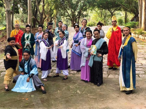 Bình Tinh giới thiệu phim video cải lương Cô gái Đồ Long - Ảnh 6. Bình Tinh giới thiệu phim video cải lương Cô gái Đồ Long - Ảnh 6.