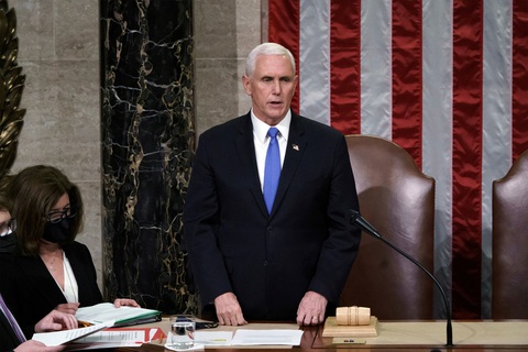 Phó tổng thống Mike Pence sẽ dự lễ nhậm chức của ông Joe Biden - Ảnh 1. Phó tổng thống Mike Pence sẽ dự lễ nhậm chức của ông Joe Biden - Ảnh 1.