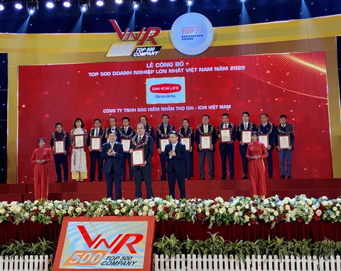 Dai-ichi Life Việt Nam đạt hạng 100/500 doanh nghiệp lớn nhất Việt Nam năm 2020 - Ảnh 1. Dai-ichi Life Việt Nam đạt hạng 100/500 doanh nghiệp lớn nhất Việt Nam năm 2020 - Ảnh 1.