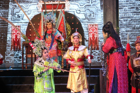 Đại Nghĩa ca cải lương tuồng cổ trong live show Kim Tử Long - Thoại Mỹ - Ảnh 12. Đại Nghĩa ca cải lương tuồng cổ trong live show Kim Tử Long - Thoại Mỹ - Ảnh 12.