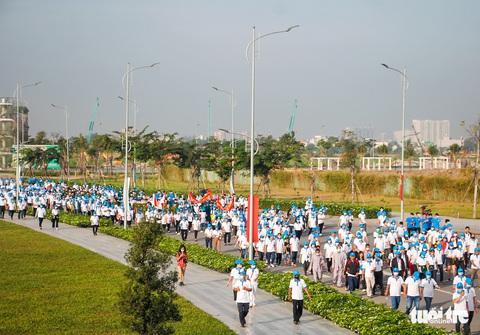 Đi bộ đồng hành Thủ Đức nghĩa tình, quyên góp hơn 3,9 tỉ đồng ủng hộ người nghèo - Ảnh 7. Đi bộ đồng hành Thủ Đức nghĩa tình, quyên góp hơn 3,9 tỉ đồng ủng hộ người nghèo - Ảnh 7.