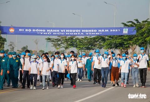 Đi bộ đồng hành Thủ Đức nghĩa tình, quyên góp hơn 3,9 tỉ đồng ủng hộ người nghèo - Ảnh 8. Đi bộ đồng hành Thủ Đức nghĩa tình, quyên góp hơn 3,9 tỉ đồng ủng hộ người nghèo - Ảnh 8.