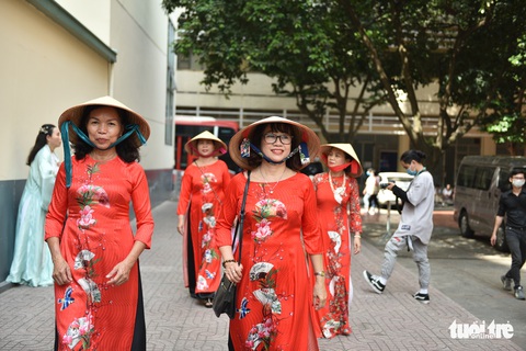 Bạn trẻ Sài Gòn thích thú tham gia ngày hội cổ phục - Ảnh 17. Bạn trẻ Sài Gòn thích thú tham gia ngày hội cổ phục - Ảnh 17.