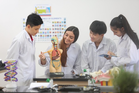 Trường học Xanh - câu chuyện từ bục giảng đến những rừng cây - Ảnh 2. Trường học Xanh - câu chuyện từ bục giảng đến những rừng cây - Ảnh 2.