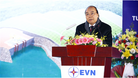 Thủ tướng: Đảm bảo vận hành an toàn lâu dài cho nhà máy thủy điện Hòa Bình - Ảnh 1. Thủ tướng: Đảm bảo vận hành an toàn lâu dài cho nhà máy thủy điện Hòa Bình - Ảnh 1.