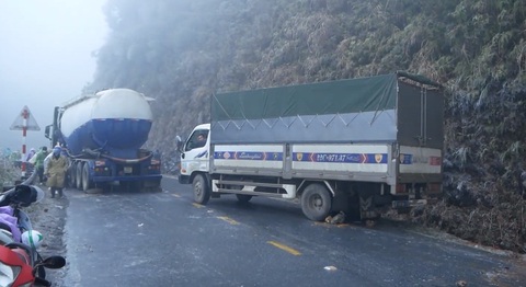 Nghiên cứu ban hành quy định tổ chức giao thông khi có băng tuyết - Ảnh 2. Nghiên cứu ban hành quy định tổ chức giao thông khi có băng tuyết - Ảnh 2.