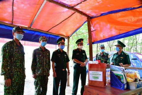 Biên phòng TP.HCM, Bình Thuận điều quân hỗ trợ Tây Ninh chống dịch vùng biên - Ảnh 1. Biên phòng TP.HCM, Bình Thuận điều quân hỗ trợ Tây Ninh chống dịch vùng biên - Ảnh 1.