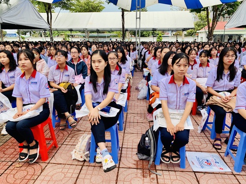 ĐH Ngoại thương tuyển 3.990 chỉ tiêu theo 6 phương thức - Ảnh 1. ĐH Ngoại thương tuyển 3.990 chỉ tiêu theo 6 phương thức - Ảnh 1.