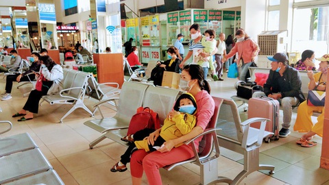 TP.HCM yêu cầu doanh nghiệp vận tải kê khai giá vé xe Tết Tân Sửu - Ảnh 1. TP.HCM yêu cầu doanh nghiệp vận tải kê khai giá vé xe Tết Tân Sửu - Ảnh 1.