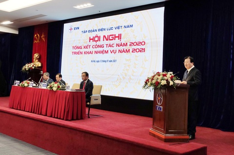 Phó thủ tướng: Phát triển điện mặt trời áp mái còn lúng túng, cần tránh trục lợi chính sách - Ảnh 1. Phó thủ tướng: Phát triển điện mặt trời áp mái còn lúng túng, cần tránh trục lợi chính sách - Ảnh 1.
