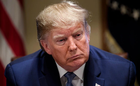 Phe Dân chủ Hạ viện quyết bỏ phiếu luận tội ông Trump ngày 13-1? - Ảnh 1. Phe Dân chủ Hạ viện quyết bỏ phiếu luận tội ông Trump ngày 13-1? - Ảnh 1.