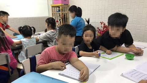 Con mới lớp lá, lên mạng rối rít địa chỉ dạy thêm lớp 1 ở đâu các mẹ ơi? - Ảnh 1. Con mới lớp lá, lên mạng rối rít địa chỉ dạy thêm lớp 1 ở đâu các mẹ ơi? - Ảnh 1.