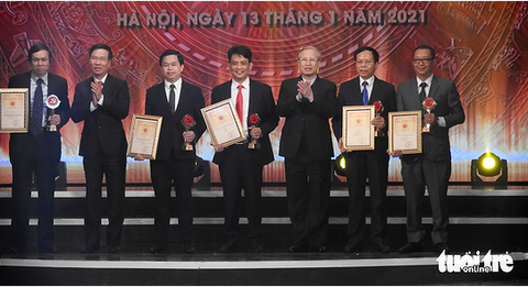 Giải đặc biệt Búa liềm vàng: Việt Nam thời đại Hồ Chí Minh - biên niên sử truyền hình - Ảnh 2. Giải đặc biệt Búa liềm vàng: Việt Nam thời đại Hồ Chí Minh - biên niên sử truyền hình - Ảnh 2.