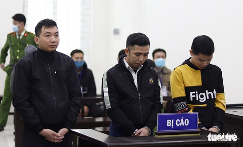 Lợi dụng ngân hàng có lỗi trong hệ thống quẹt thẻ để chiếm đoạt 1,8 tỉ đồng - Ảnh 1. Lợi dụng ngân hàng có lỗi trong hệ thống quẹt thẻ để chiếm đoạt 1,8 tỉ đồng - Ảnh 1.