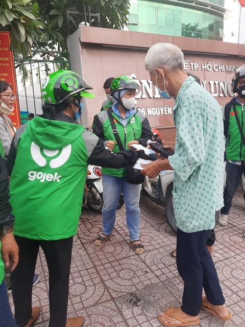 Nhìn lại một năm đầy sóng gió của tài xế công nghệ - Ảnh 2. Nhìn lại một năm đầy sóng gió của tài xế công nghệ - Ảnh 2.