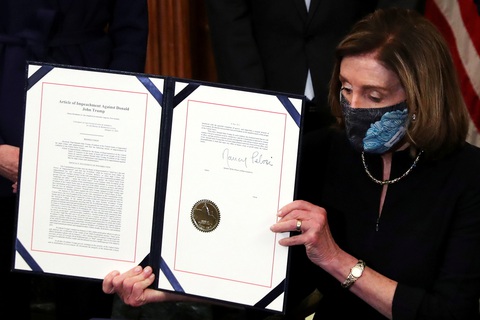 Vì sao 10 dân biểu Cộng hòa bỏ phiếu luận tội ông Trump lần 2? - Ảnh 1. Vì sao 10 dân biểu Cộng hòa bỏ phiếu luận tội ông Trump lần 2? - Ảnh 1.