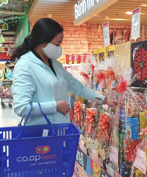 Hệ thống siêu thị Co.opmart, Co.opXtra bắt đầu nhận giao giỏ quà Tết miễn phí toàn quốc - Ảnh 1. Hệ thống siêu thị Co.opmart, Co.opXtra bắt đầu nhận giao giỏ quà Tết miễn phí toàn quốc - Ảnh 1.