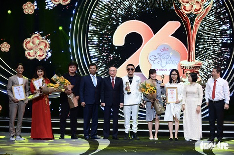 Jack, Vũ Cát Tường, Huỳnh Lập, DaLAB nhận giải Mai Vàng 2020 - Ảnh 1. Jack, Vũ Cát Tường, Huỳnh Lập, DaLAB nhận giải Mai Vàng 2020 - Ảnh 1.