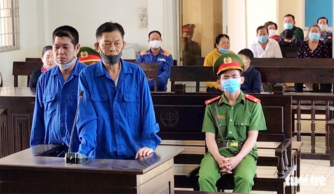 Đốt nhà giết người tình cùng con, cháu, lãnh 24 năm tù - Ảnh 1. Đốt nhà giết người tình cùng con, cháu, lãnh 24 năm tù - Ảnh 1.