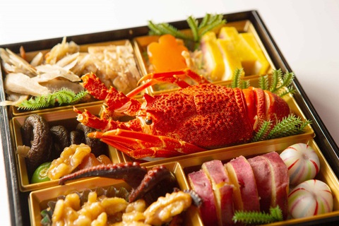 Những xu hướng quà Tết hứa hẹn lên ngôi năm 2021 - Ảnh 2. Những xu hướng quà Tết hứa hẹn lên ngôi năm 2021 - Ảnh 2.