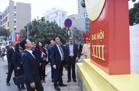 Ông Võ Văn Thưởng: Trang trí chào mừng Đại hội XIII của Đảng phải đẹp - Ảnh 1. Ông Võ Văn Thưởng: Trang trí chào mừng Đại hội XIII của Đảng phải đẹp - Ảnh 1.