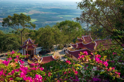 Mừng sinh nhật 1 tuổi, cáp treo Bà Đen giảm giá vé đến 40% - Ảnh 3. Mừng sinh nhật 1 tuổi, cáp treo Bà Đen giảm giá vé đến 40% - Ảnh 3.