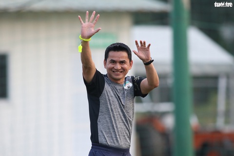 Kiatisak dẫn quân vào Sài Gòn, chuẩn bị ra mắt V-League 2021 - Ảnh 2. Kiatisak dẫn quân vào Sài Gòn, chuẩn bị ra mắt V-League 2021 - Ảnh 2.