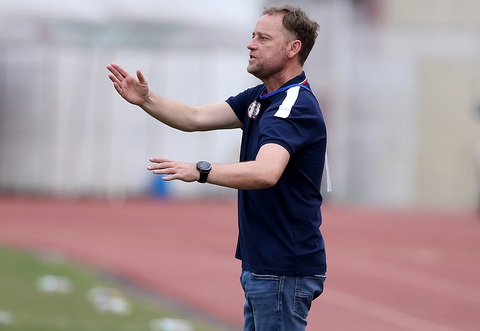 V-League 2021: Thách thức cho 3 HLV ngoại - Ảnh 2. V-League 2021: Thách thức cho 3 HLV ngoại - Ảnh 2.