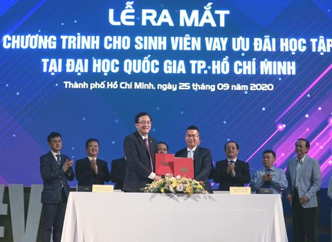 85 sinh viên được vay 4 tỉ không lãi suất - Ảnh 1. 85 sinh viên được vay 4 tỉ không lãi suất - Ảnh 1.