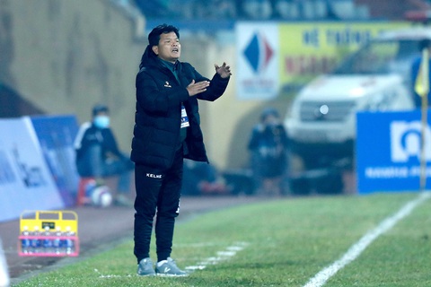 V-League 2021: Nhờ đâu chủ nhà Nam Định tạo nên cơn ‘địa chấn’ trước CLB Hà Nội? - Ảnh 3. V-League 2021: Nhờ đâu chủ nhà Nam Định tạo nên cơn ‘địa chấn’ trước CLB Hà Nội? - Ảnh 3.