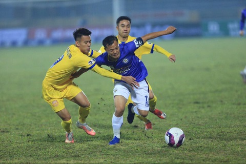 V-League 2021: Nhờ đâu chủ nhà Nam Định tạo nên cơn ‘địa chấn’ trước CLB Hà Nội? - Ảnh 2. V-League 2021: Nhờ đâu chủ nhà Nam Định tạo nên cơn ‘địa chấn’ trước CLB Hà Nội? - Ảnh 2.