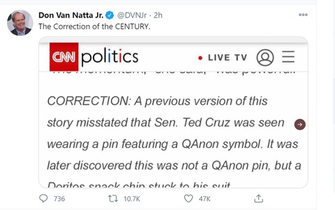 CNN đính chính vụ nhầm mẩu bánh snack với biểu tượng QAnon trên áo ông Ted Cruz - Ảnh 1. CNN đính chính vụ nhầm mẩu bánh snack với biểu tượng QAnon trên áo ông Ted Cruz - Ảnh 1.