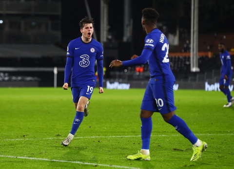 Mount tỏa sáng, Chelsea thắng chật vật 10 người Fulham - Ảnh 2. Mount tỏa sáng, Chelsea thắng chật vật 10 người Fulham - Ảnh 2.