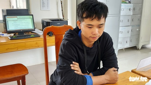 Tạm giữ tài xế xe tải ngủ gật sau khi 1 học sinh bị xe tông đã chết - Ảnh 1. Tạm giữ tài xế xe tải ngủ gật sau khi 1 học sinh bị xe tông đã chết - Ảnh 1.