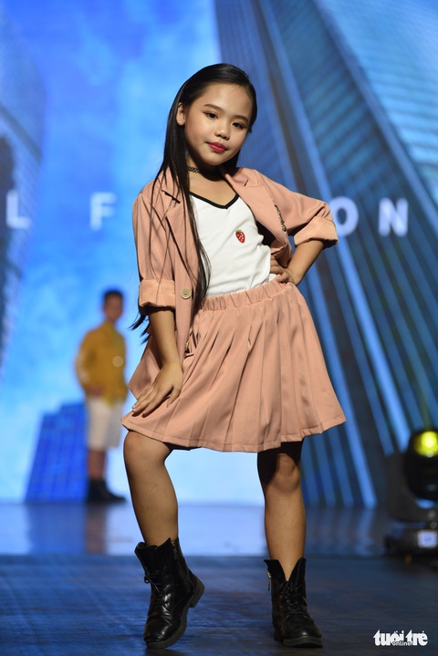 Cao Xuân Tài, Phan Thị Mơ, Nguyên Vũ, Nam Phong đồng hành cùng mẫu nhí - Ảnh 12. Cao Xuân Tài, Phan Thị Mơ, Nguyên Vũ, Nam Phong đồng hành cùng mẫu nhí - Ảnh 12.