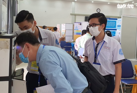 Bất ngờ với những phát minh khoa học của học sinh Sài Gòn - Ảnh 2. Bất ngờ với những phát minh khoa học của học sinh Sài Gòn - Ảnh 2.