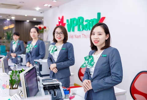 Đón xuân thịnh vượng, VPBank tặng hơn 140.000 phần quà cho khách hàng - Ảnh 1. Đón xuân thịnh vượng, VPBank tặng hơn 140.000 phần quà cho khách hàng - Ảnh 1.