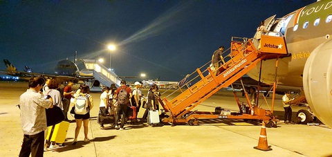 Hàng không bay xuyên đêm dịp tết - Ảnh 2. Hàng không bay xuyên đêm dịp tết - Ảnh 2.