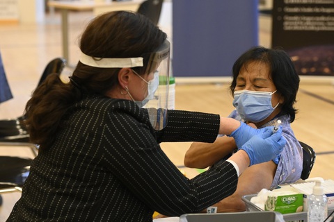 Canada không áp dụng hộ chiếu vaccine - Ảnh 1. Canada không áp dụng hộ chiếu vaccine - Ảnh 1.