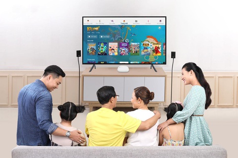 Tết về, nhớ mâm cơm nhà bên chiếc Tivi - Ảnh 3. Tết về, nhớ mâm cơm nhà bên chiếc Tivi - Ảnh 3.