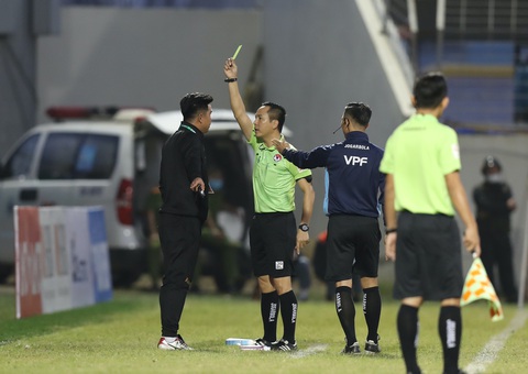 Những điều đọng lại sau vòng 1 V-League 2021 - Ảnh 1. Những điều đọng lại sau vòng 1 V-League 2021 - Ảnh 1.